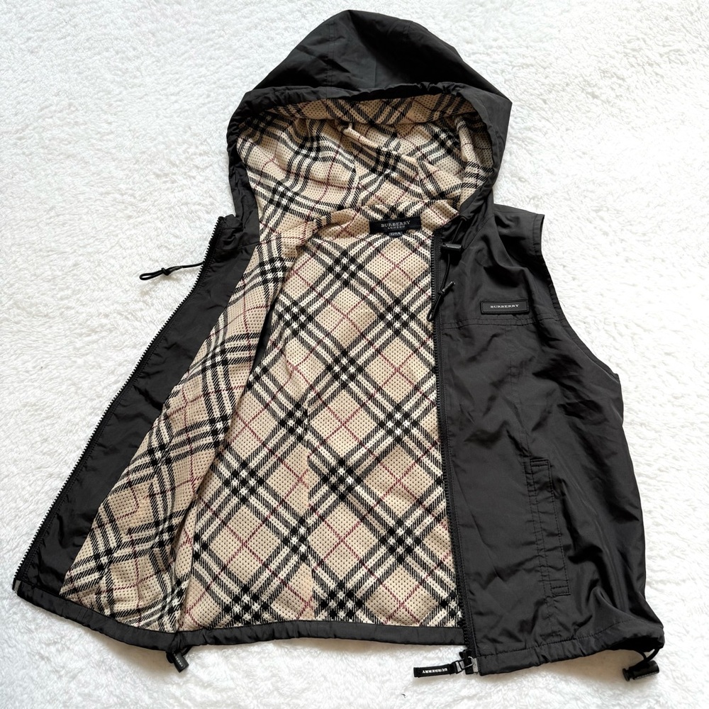 Burberry Boys 120cm 5-6 Nova Check Vest windbreaker black logo kids jacket tops